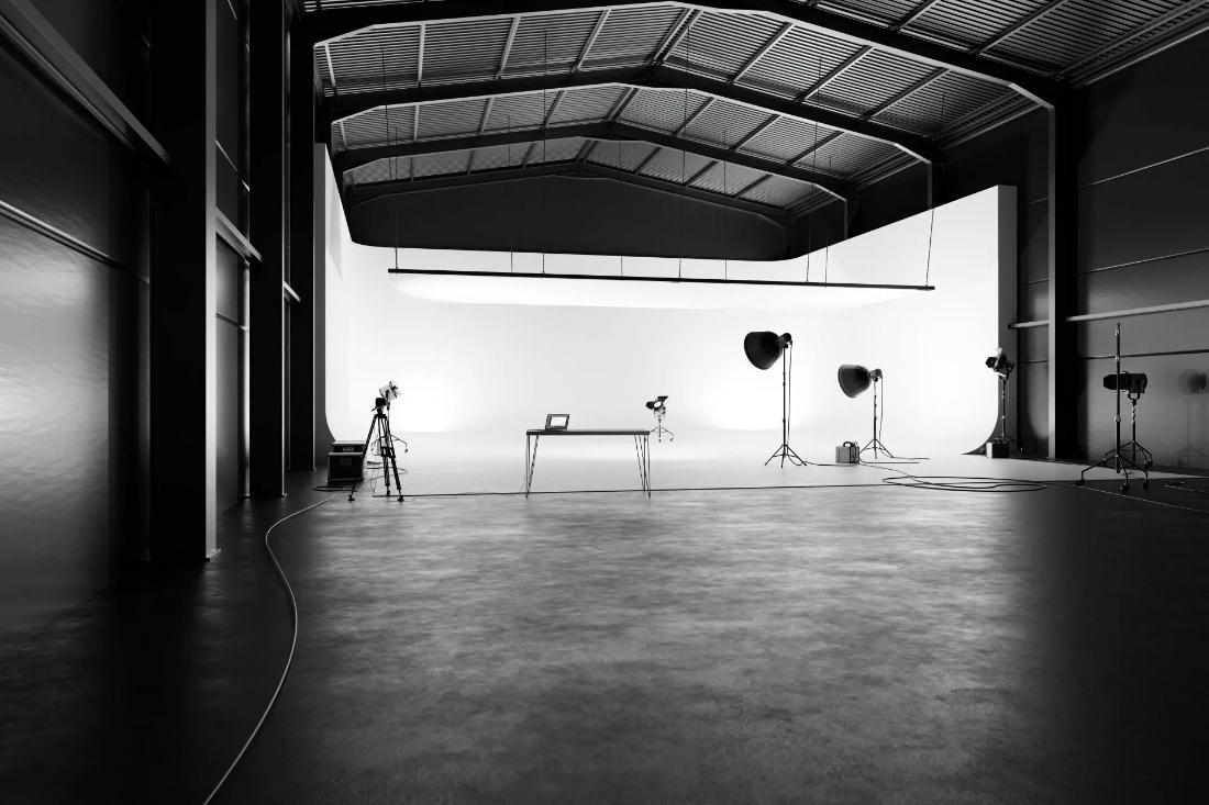 Portable cyclorama and studio hire in Seville