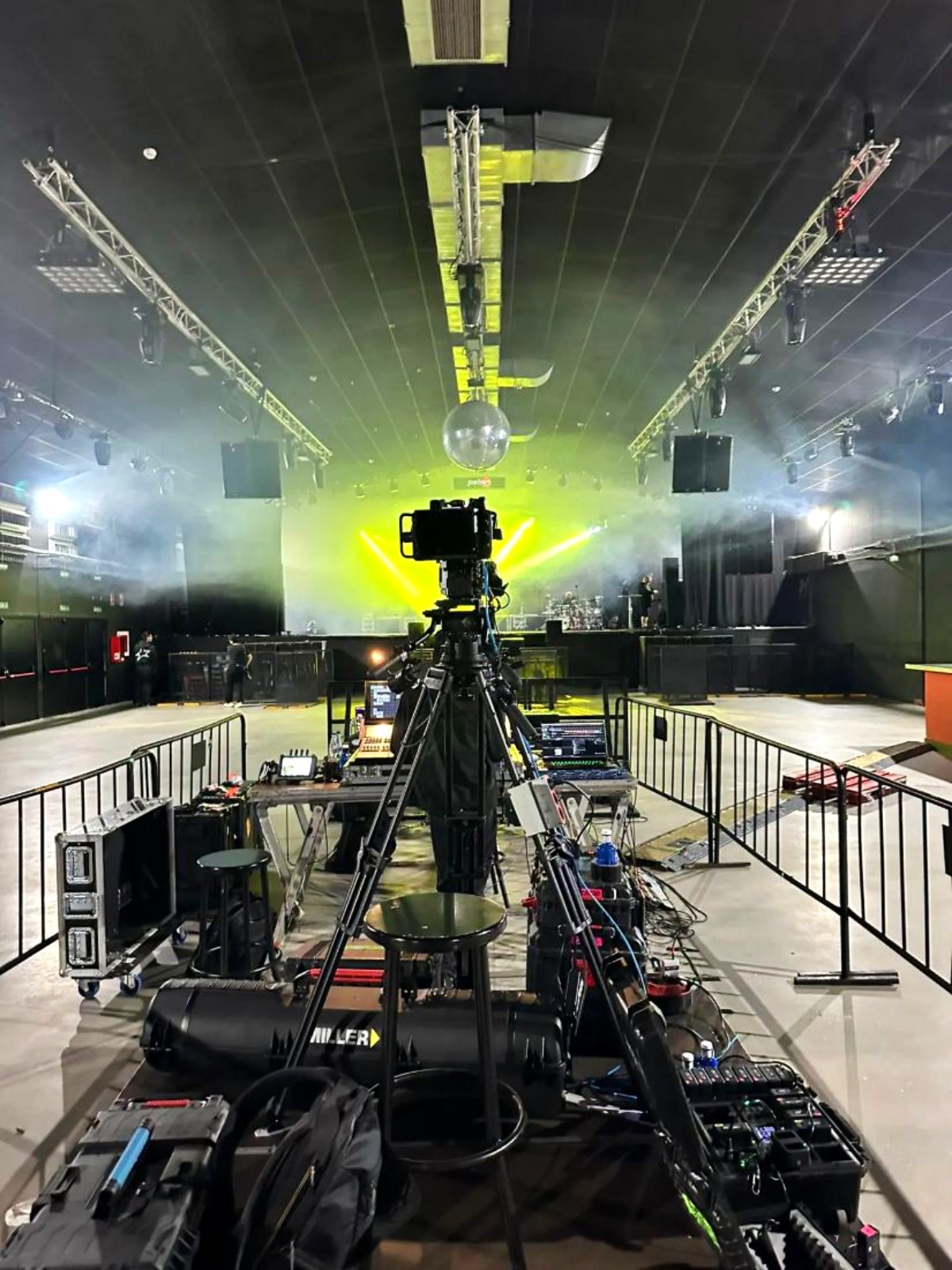 Professional camera operators · What we offer · Dale al REC