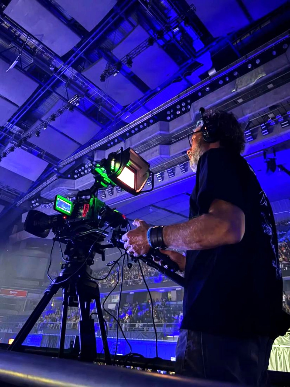 Professional camera operators · What we offer · Dale al REC